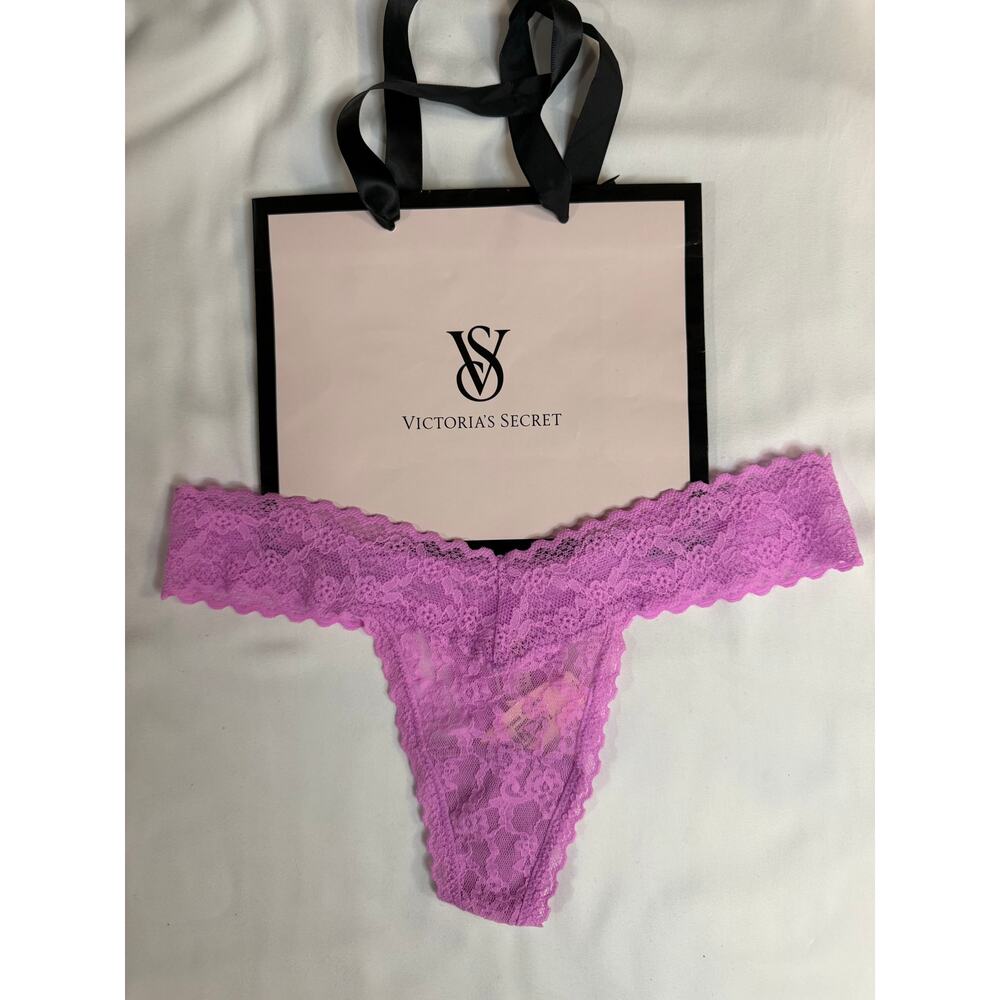NWT Victoria’s Secret Vintage All Lace Cheeky Panty – Pink – Size XS – 2015